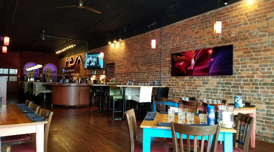 Table Mesa Bistro